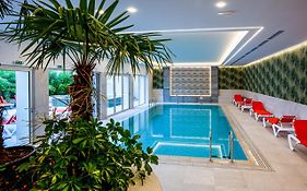 Hotel Carolin